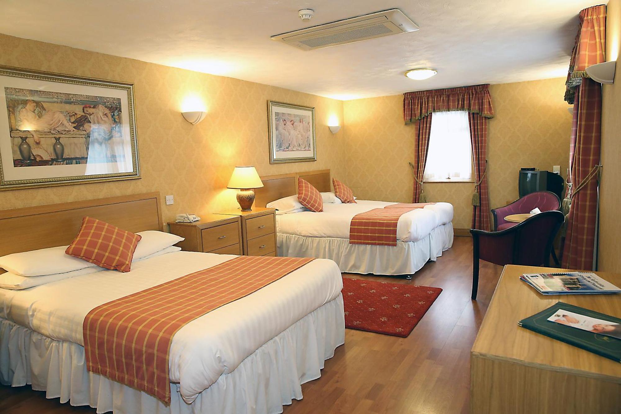 Leapark Hotel Grangemouth Exterior foto