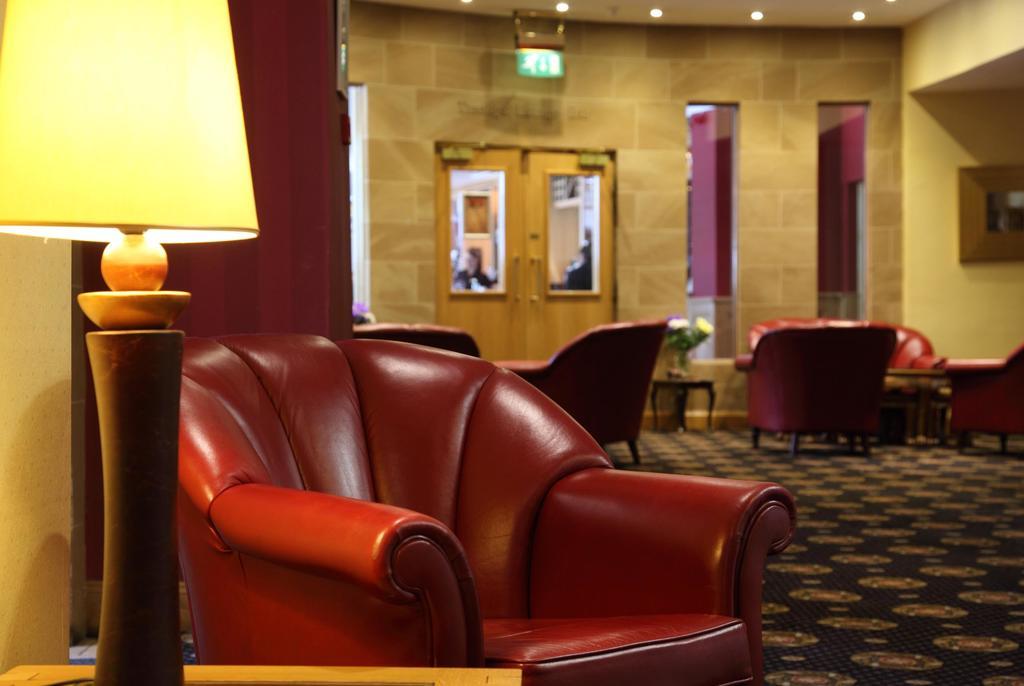 Leapark Hotel Grangemouth Exterior foto