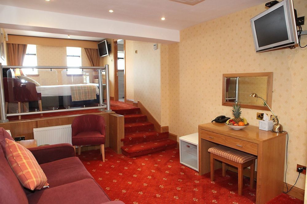 Leapark Hotel Grangemouth Exterior foto