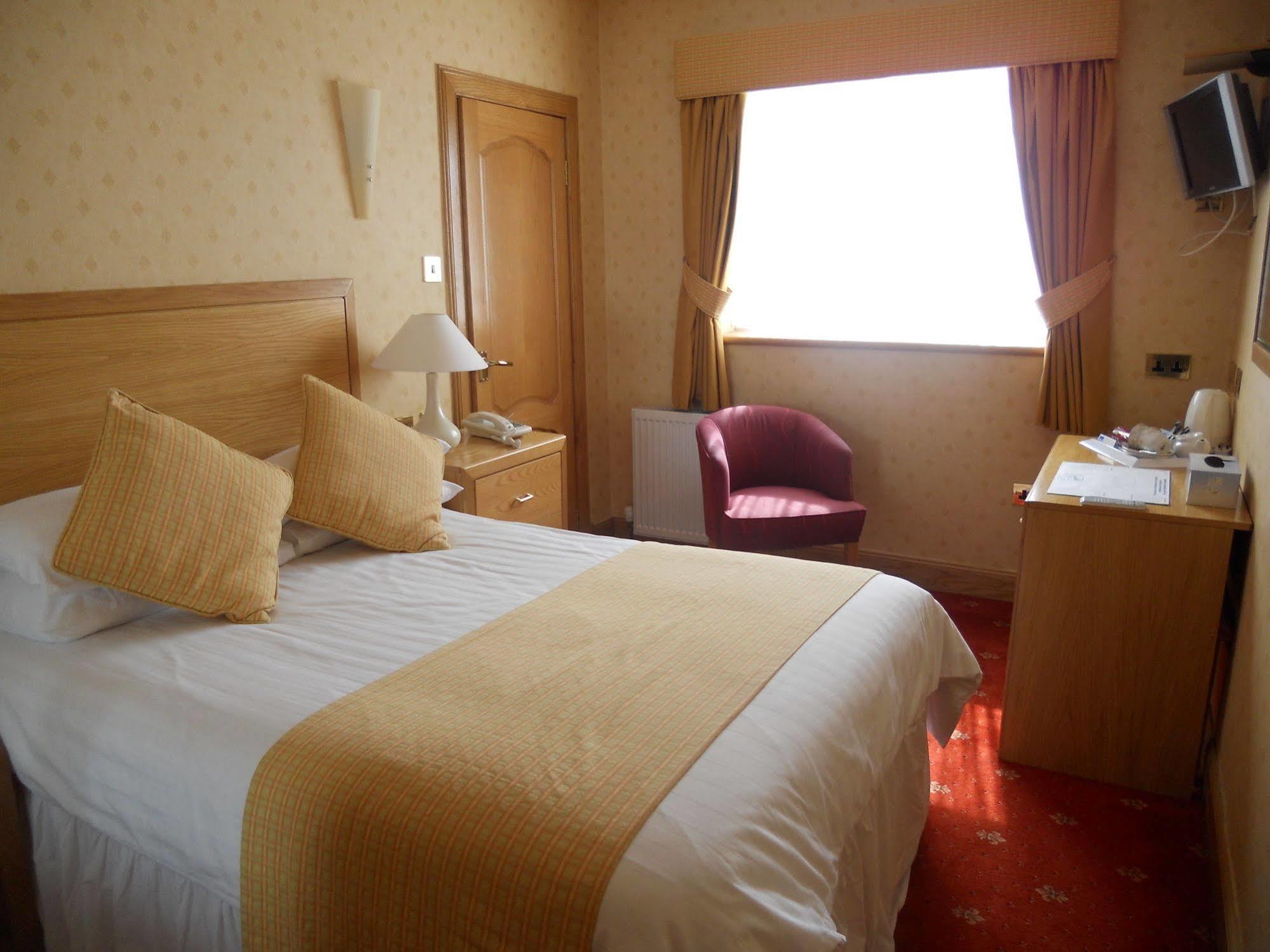 Leapark Hotel Grangemouth Exterior foto